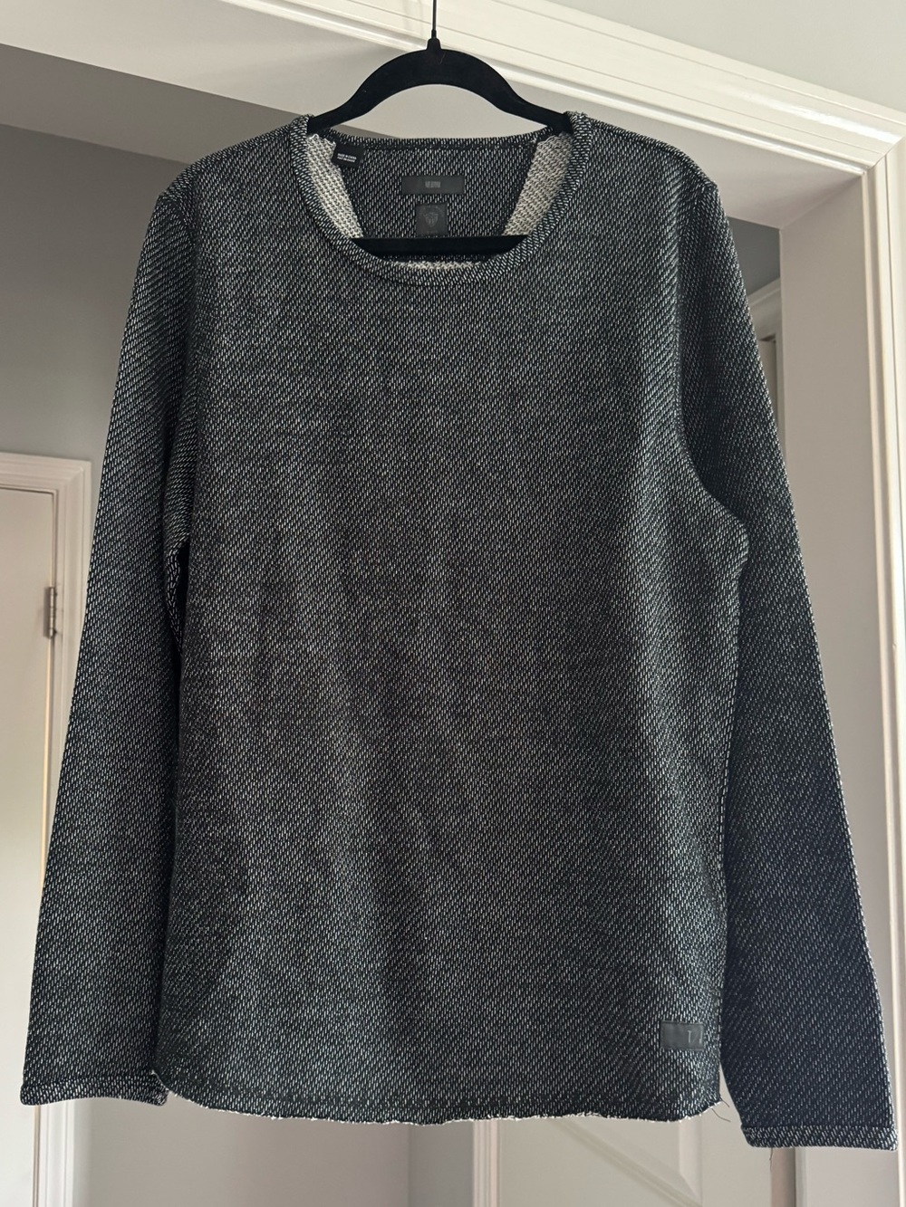 Men’s Medium Tiger of Sweden GOLDS Textured Knit Crewneck Sweater